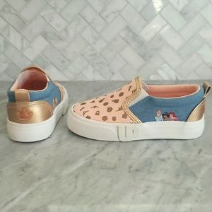 Disney toddler slip on shoes. Toddler size 9